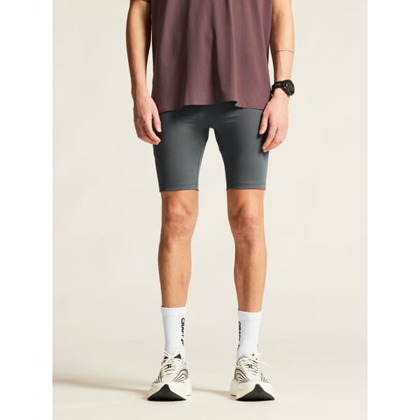 Šortky CRAFT Essence 3